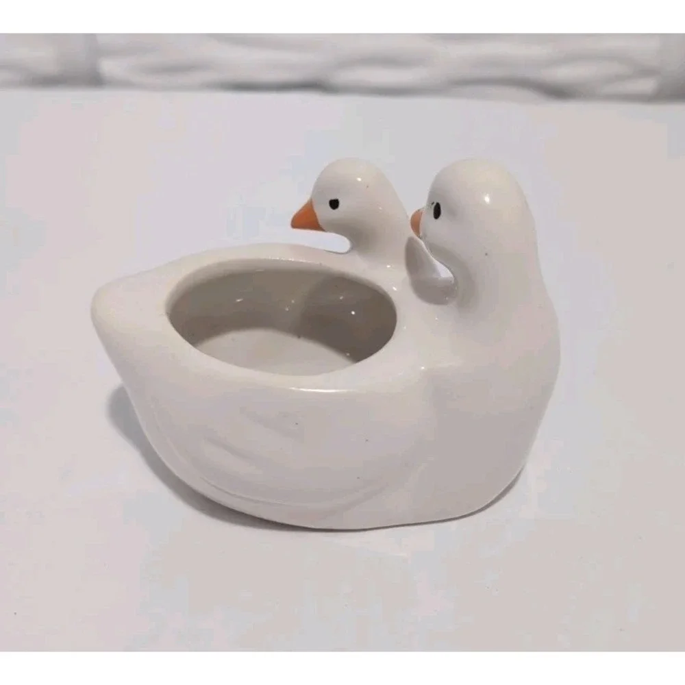 Vintage White Ceramic Double Duck Planter Trinket Dish Succulent Pot Figurine